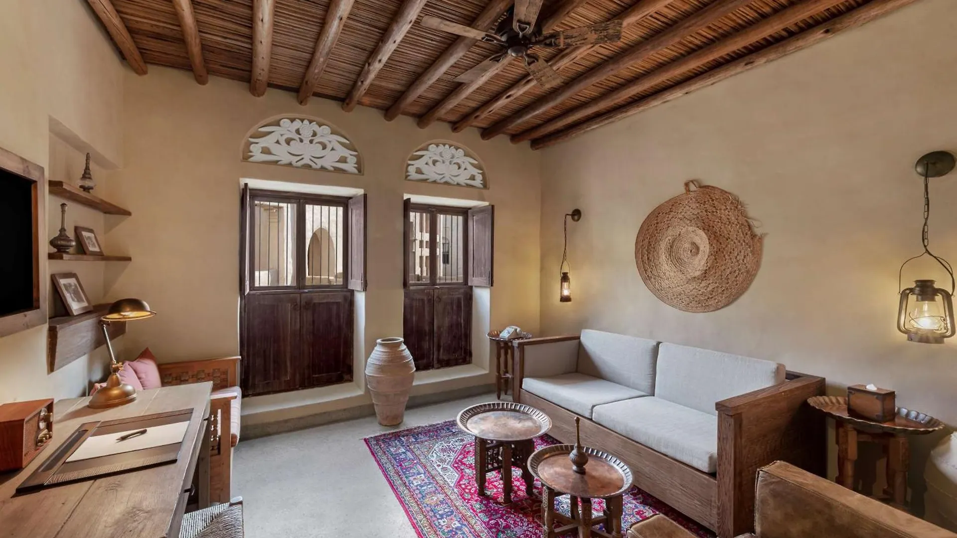 Al Seef Heritage Hotel Dubai, Curio Collection By Hilton